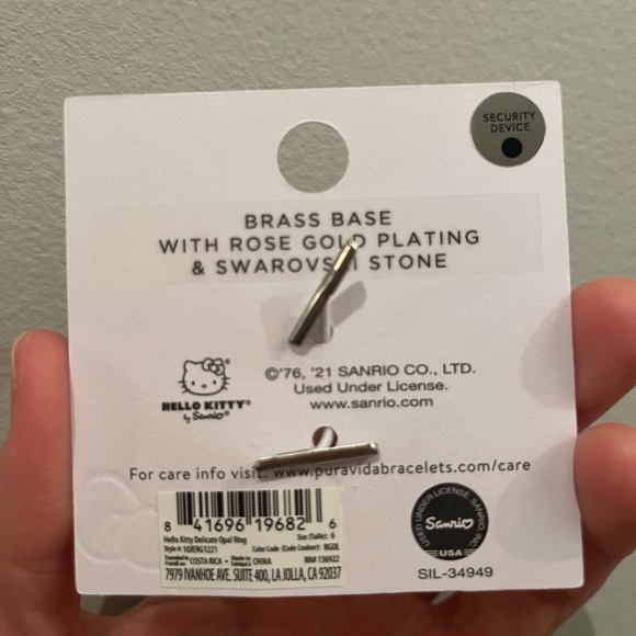 Pura Vida Hello Kitty size 6 rose gold ring with opal stone - Picture 7 of 7